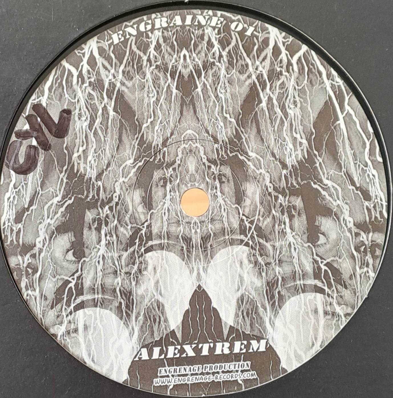 Engraine 01 - vinyle freetekno